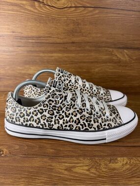 Converse Chuck Taylor Low Top Sneakers - Women’s Size 10 Leopard Print Shoes
